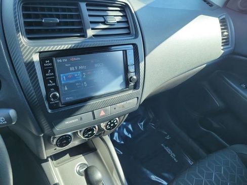 Used 2024 Mitsubishi Outlander Sport AWD image 28