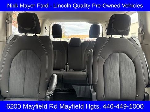 Used 2024 Chrysler Voyager LX image 13