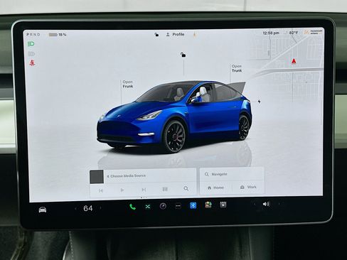 Used 2024 Tesla Model Y Performance image 19