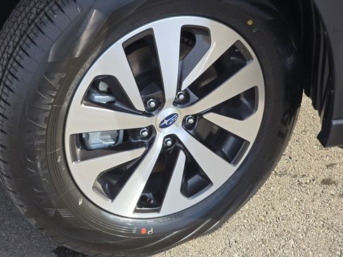 New 2025 Subaru Outback Premium image 15