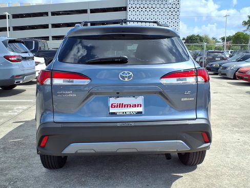 Used 2025 Toyota Corolla Cross LE FWD image 23