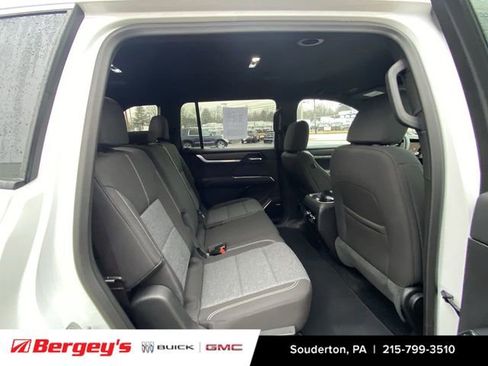 Certified 2025 GMC Acadia Elevation image 24