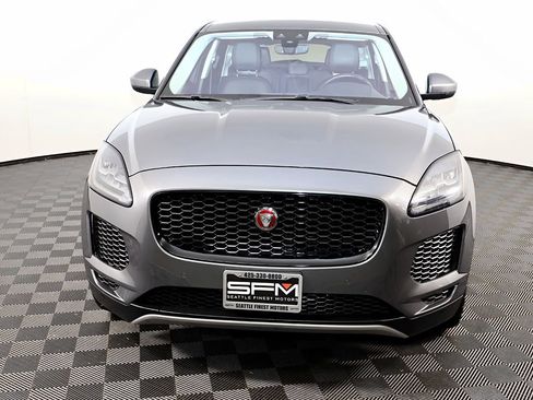 Used 2018 Jaguar E-PACE SE image 3