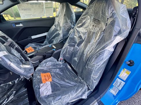 Used 2013 Ford Mustang Boss 302 w/ Boss 302 Accessory Pkg RWD image 20
