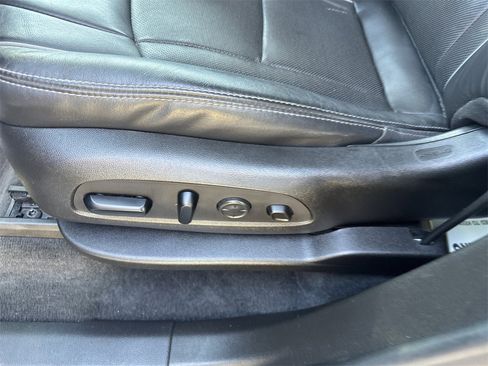 Used 2021 Buick Enclave Avenir w/ Avenir Technology Package image 17