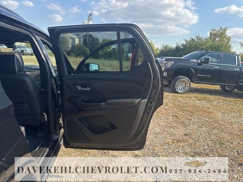 Certified 2023 Chevrolet Traverse Premier w/ Redline Edition image 25