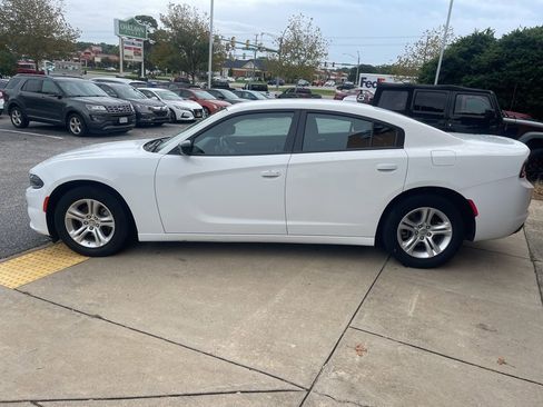 Used 2023 Dodge Charger SXT image 7