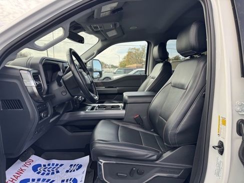 Used 2024 Ford F350 Lariat w/ Lariat Ultimate Package image 18