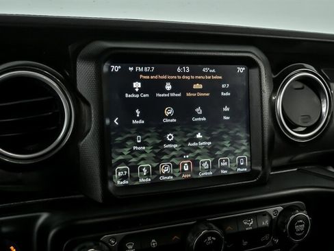 Used 2019 Jeep Wrangler Unlimited Sahara image 28