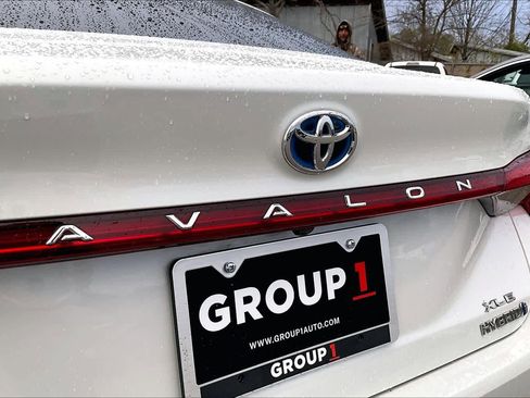 Used 2021 Toyota Avalon XLE w/ Carpet Mat Package (TMS) image 29