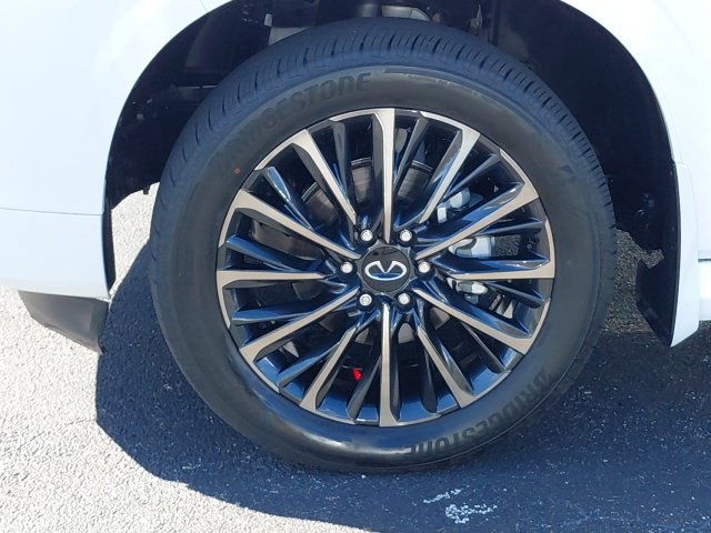 Used 2026 INFINITI QX80 Autograph w/ Premium Cargo Package AWD/4WD image 11