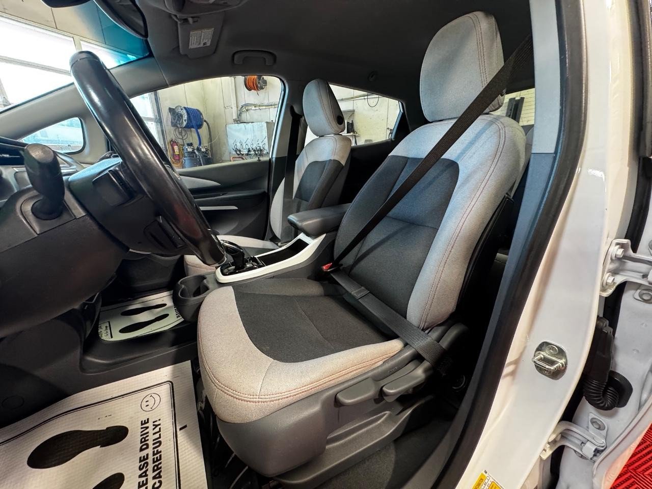 Used 2021 Chevrolet Bolt LT FWD image 14