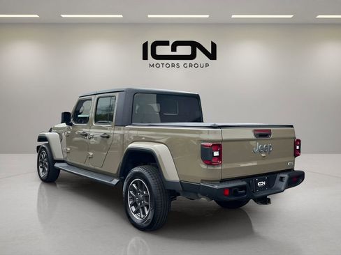 Used 2020 Jeep Gladiator Overland AWD/4WD image 3