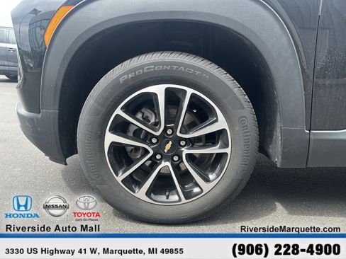 Used 2025 Chevrolet TrailBlazer LT AWD/4WD image 11