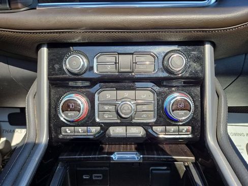 Used 2021 GMC Yukon XL Denali w/ Denali Ultimate Package AWD/4WD image 25