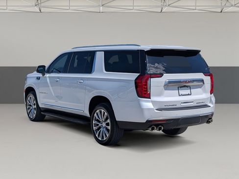 Used 2023 GMC Yukon XL Denali AWD/4WD image 11