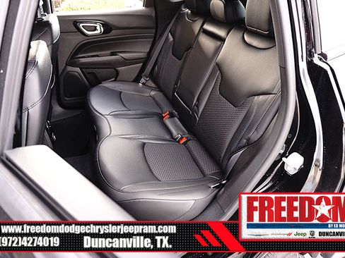 New 2026 Jeep Compass Latitude image 14