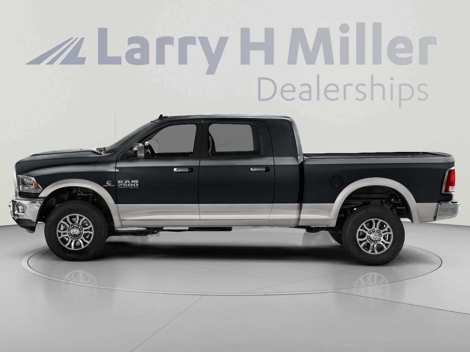 Used 2017 RAM 2500 Laramie AWD/4WD image 3