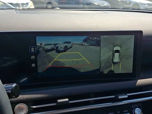 Used 2025 Hyundai Tucson Limited AWD/4WD image 19