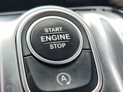 Used 2022 Mercedes-Benz GLB 250 image 17