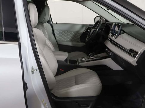 Used 2022 Mitsubishi Outlander SEL image 28