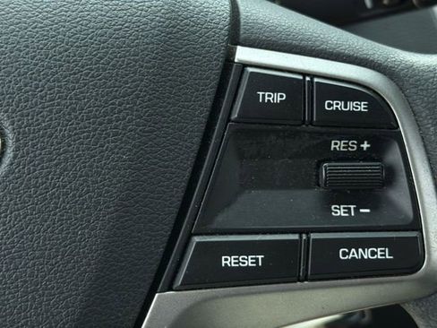 Used 2019 Hyundai Accent SE FWD image 28