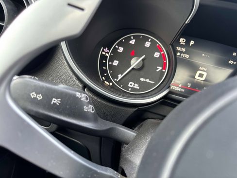 Used 2018 Alfa Romeo Stelvio Ti Sport image 27