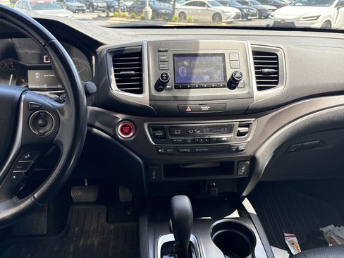 Used 2017 Honda Ridgeline RTL image 29