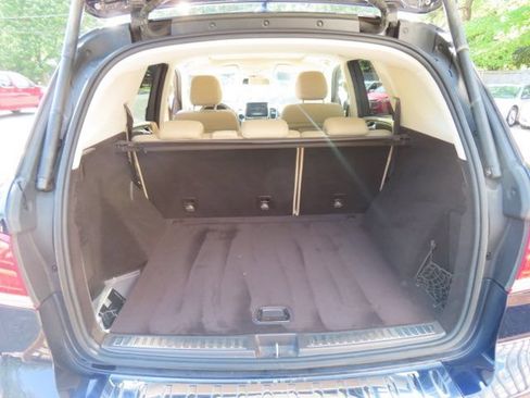 Used 2017 Mercedes-Benz GLE 350 4MATIC image 9