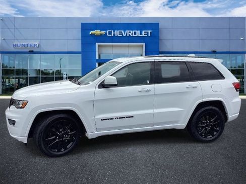 Used 2019 Jeep Grand Cherokee Altitude RWD image 6