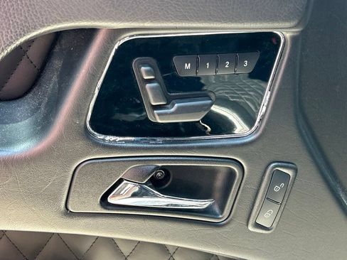 Used 2016 Mercedes-Benz G 63 AMG 4MATIC image 16