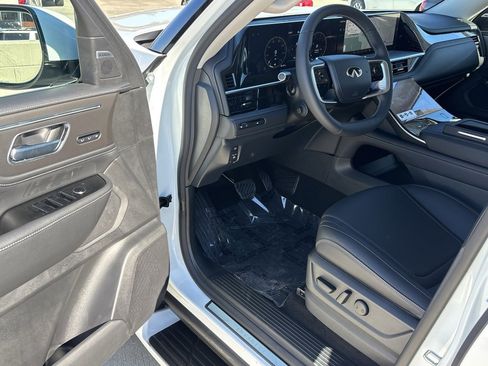 New 2026 INFINITI QX80 Pure w/ Cargo Package image 16