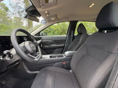 Used 2026 Nissan Kicks S FWD image 7