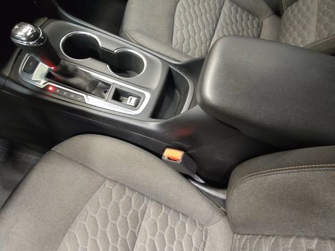 Used 2019 Chevrolet Equinox LT AWD/4WD image 26