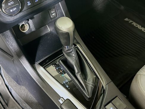 Used 2014 Toyota Corolla LE FWD image 20