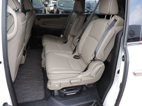 Used 2024 Honda Odyssey Elite image 21