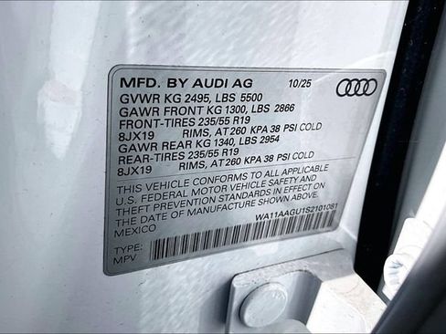 Used 2025 Audi Q5 Premium w/ Convenience Package AWD/4WD image 19
