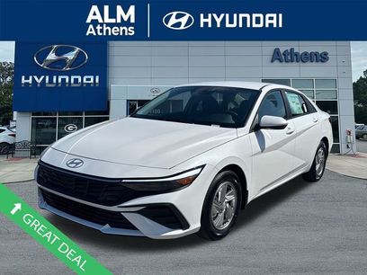 New 2025 Hyundai Elantra SE