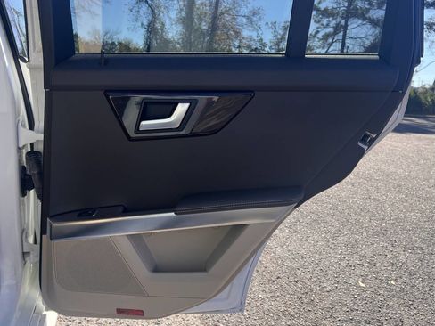 Used 2014 Mercedes-Benz GLK 250 BlueTEC 4MATIC image 18