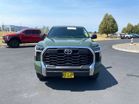 Certified 2022 Toyota Tundra SR5 w/ TRD Off-Road Package AWD/4WD image 8