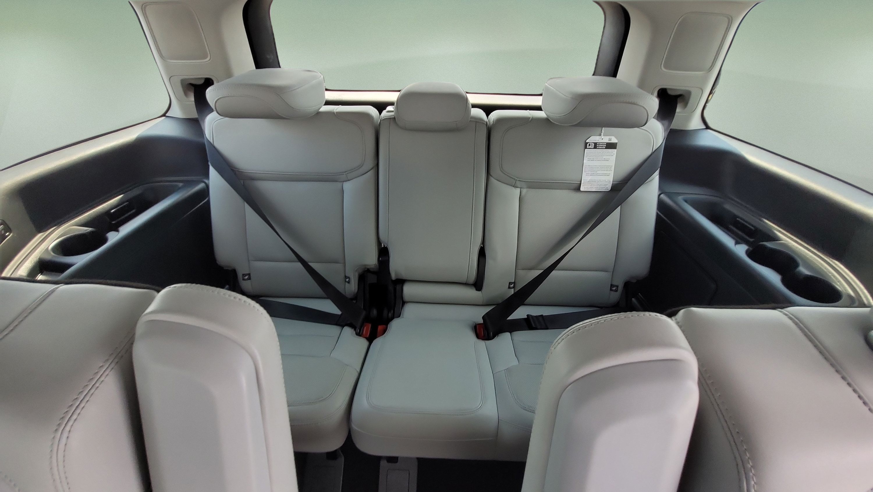 Used 2025 Ford Expedition Platinum w/ Driver's Package AWD/4WD image 16