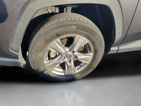 Certified 2022 Toyota RAV4 XLE w/ Convenience Package image 31