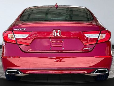 Used 2019 Honda Accord Sport image 5