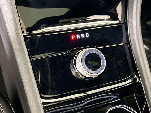 Used 2023 Jeep Grand Cherokee L Laredo image 16