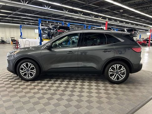 Used 2020 Ford Escape SEL FWD image 6