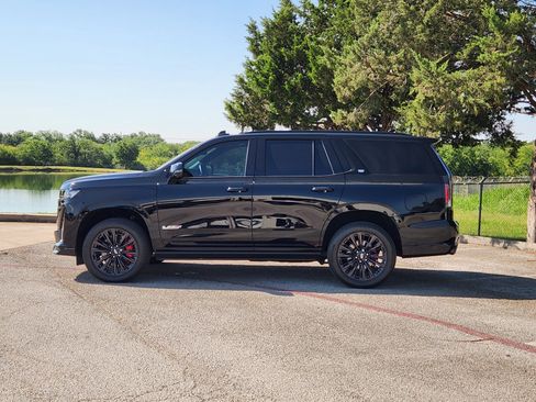 Certified 2024 Cadillac Escalade V w/ LPO, ONYX Package AWD/4WD image 3