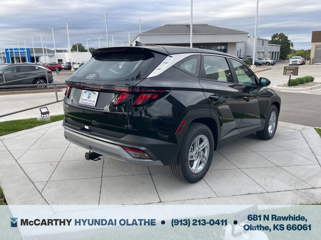 Used 2026 Hyundai Tucson SE FWD image 12