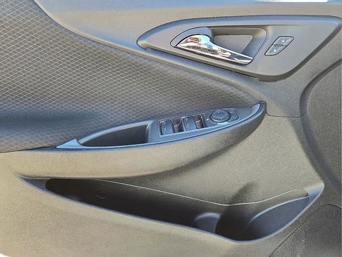 Used 2025 Chevrolet Malibu LS FWD image 19