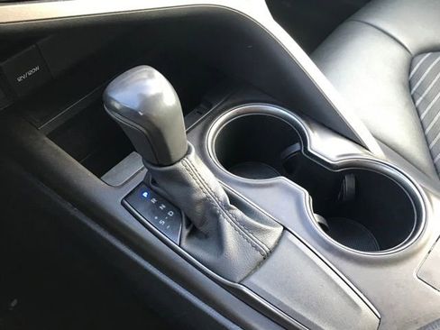 Used 2023 Toyota Camry SE image 13