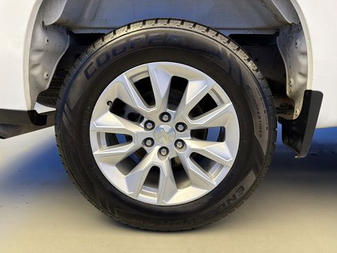 Used 2021 Chevrolet Silverado 1500 Custom AWD/4WD image 9